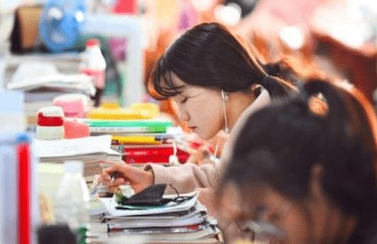 單招學(xué)校有哪些專業(yè)適合女生？